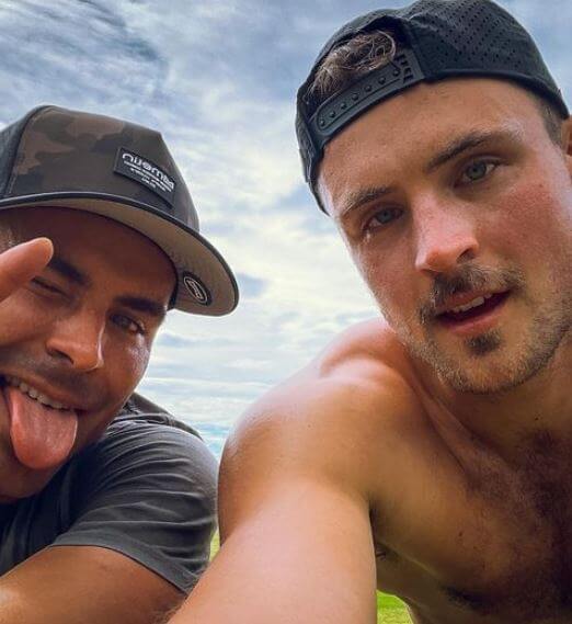 Dylan Efron with his brother Zac Efron.